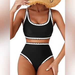Black and White Women's Bikini Set